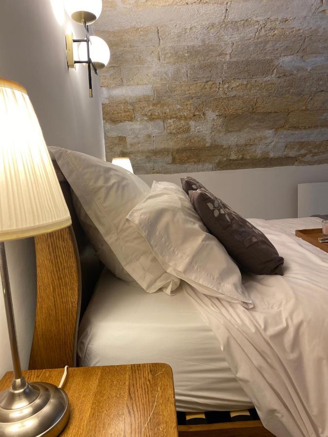 Appartement avec Piscine privée dans Résidence pour 6 personnes Uzès Extérieur photo